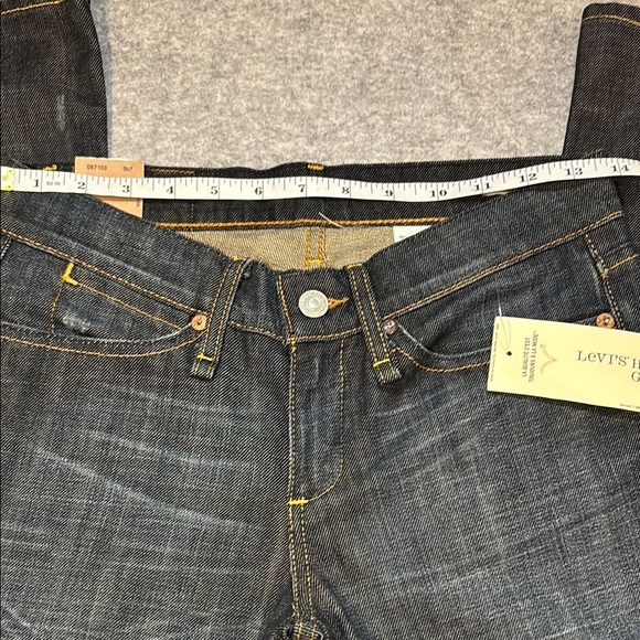 🔥 **Ultimate Chic: Levi's Premium City Boot Cut Jeans, size 26** 🔥 - Picture 11 of 14